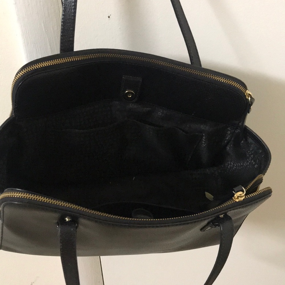 Handbag - Picture 3 of 4